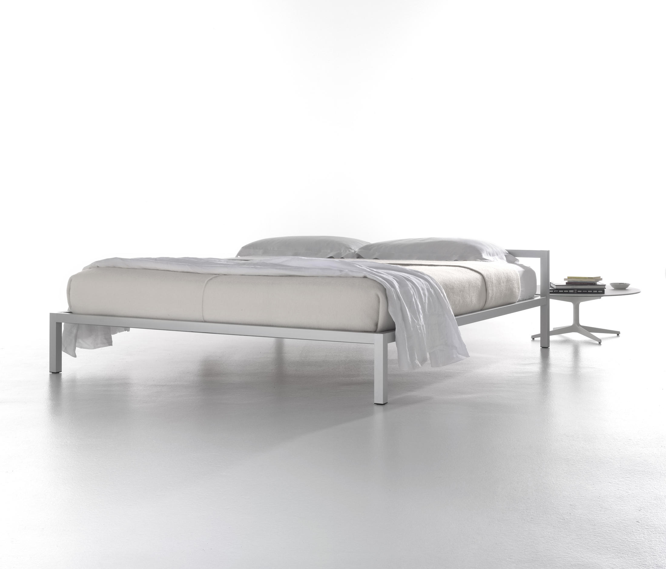 365在线滚球官网 - 卧室|床|办公家具|(中国)有限公司家具|ALUMINIUM BED 床